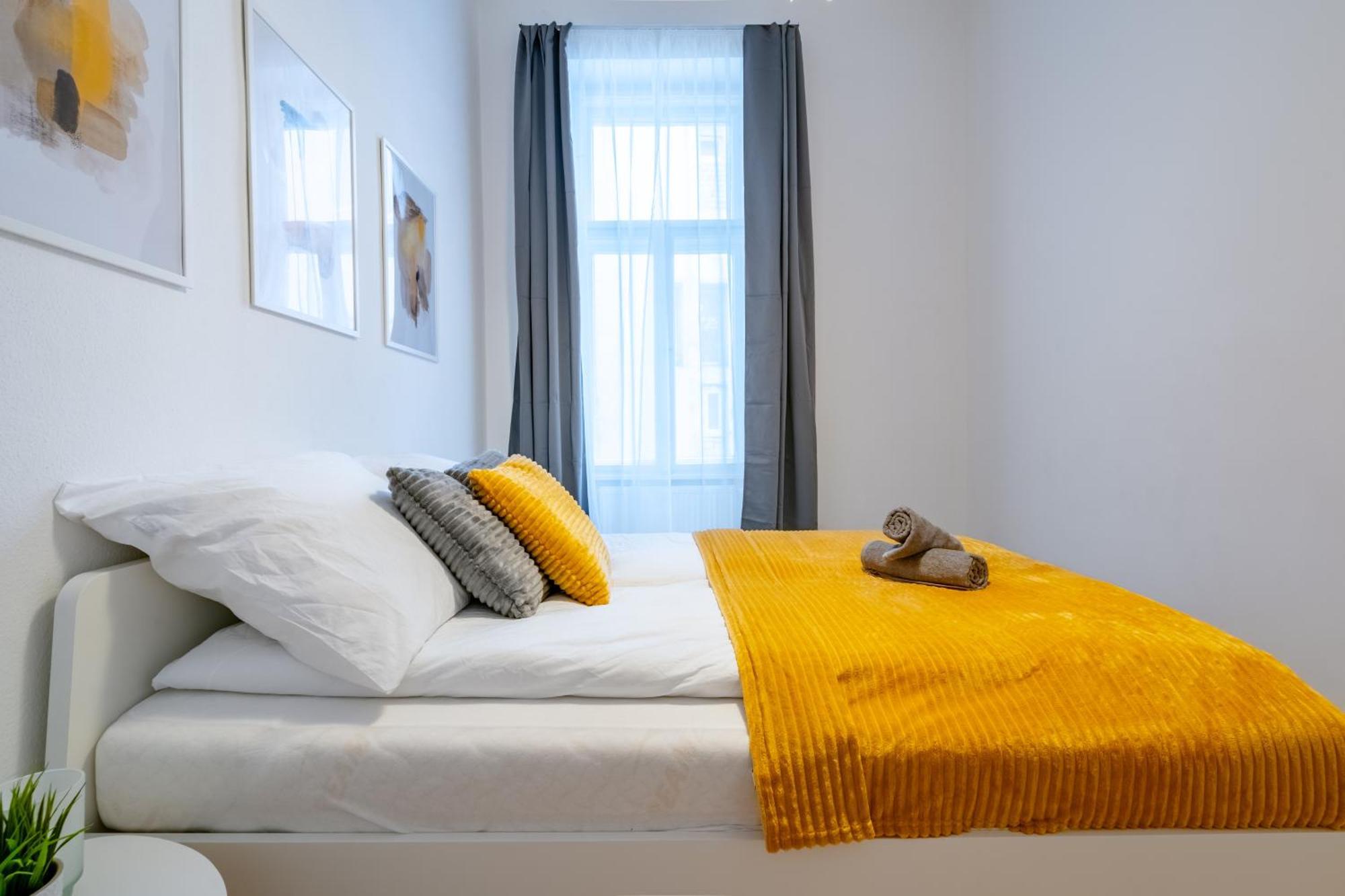 Wave - 3 Bedroom Apt In Center Будапеща Екстериор снимка