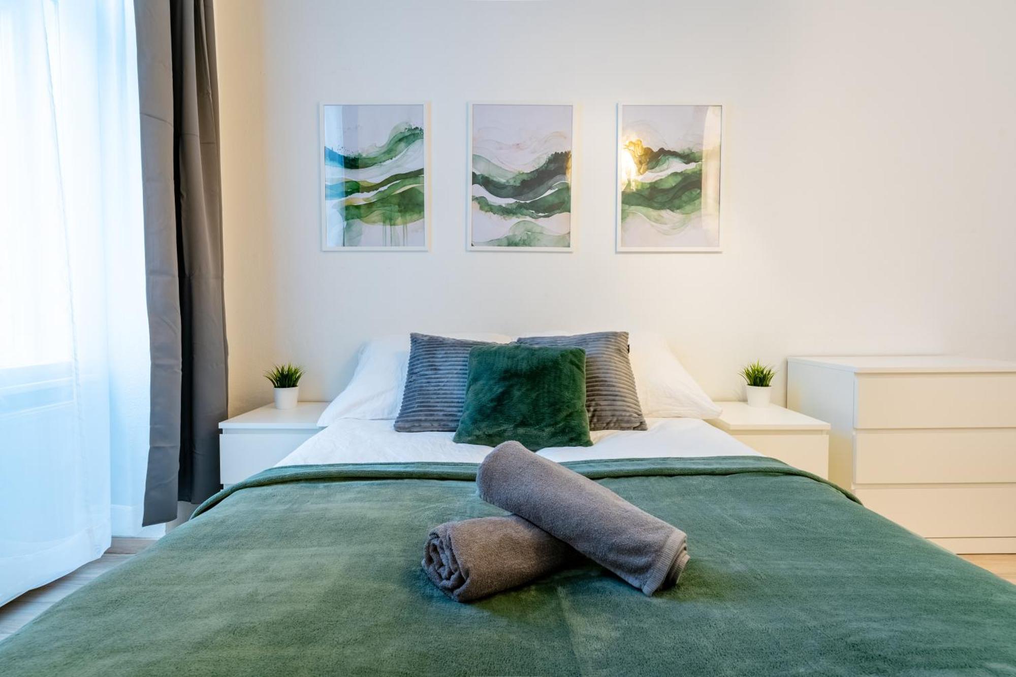 Wave - 3 Bedroom Apt In Center Будапеща Екстериор снимка