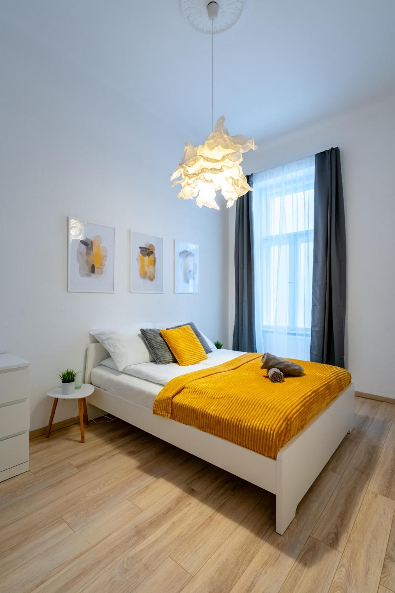Wave - 3 Bedroom Apt In Center Будапеща Екстериор снимка