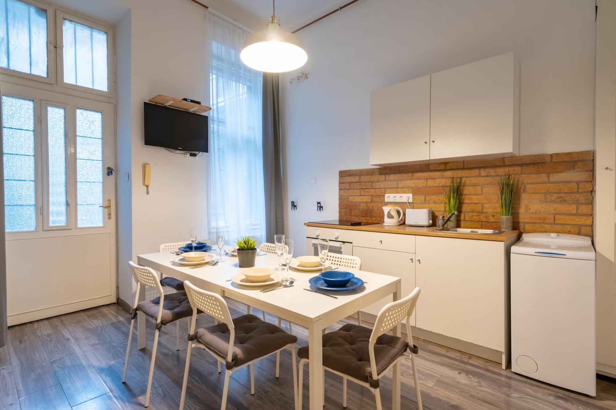 Wave - 3 Bedroom Apt In Center Будапеща Екстериор снимка
